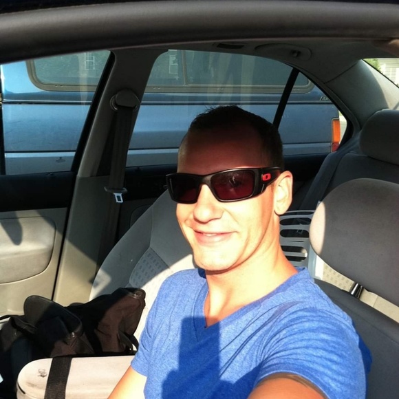 Meet your Posher, Brian - Picture 1 of 1